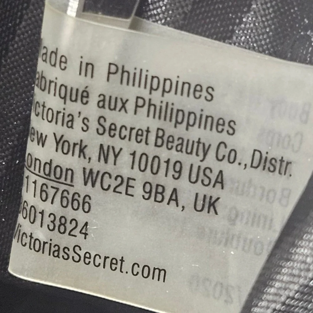 Victorias Secret Cream Laser Cut Floral Dome Cosmetic Bag‎ Makeup Travel Pouch